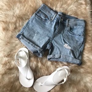 Levi’s shorts